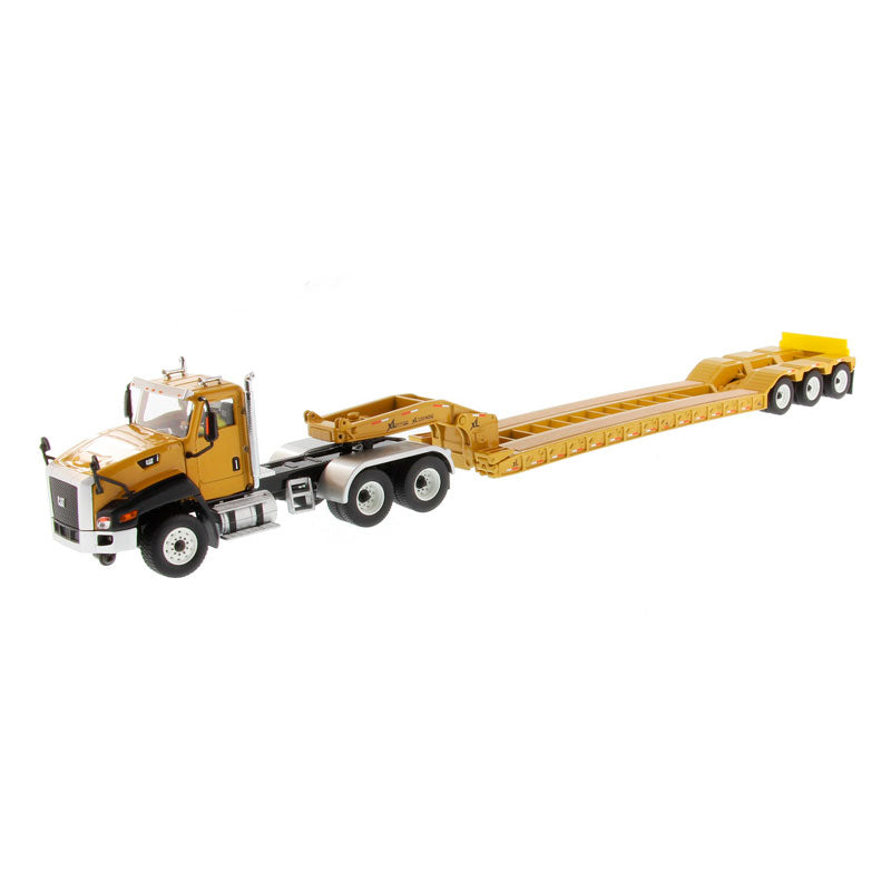 Diecast Masters 85503 Camabaja Cat CT660 Scale 1:50