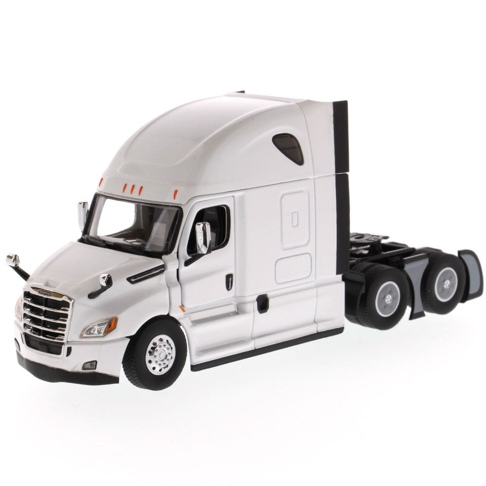 Diecast Masters 71027 Freightliner New Cascadia 6x4 Truck 1/50 Scale