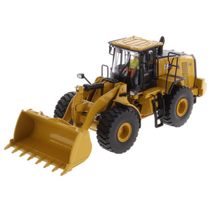 Diecast Masters 85682 Front Loader Cat 966GC Scale 1:50