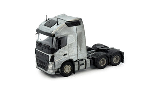 Metal Assembly Volvo FH04 Tractor XXL Scale 1/50