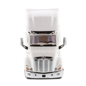 Diecast Masters 71072 Peterbilt 579 6x4 Truck 1/50 Scale