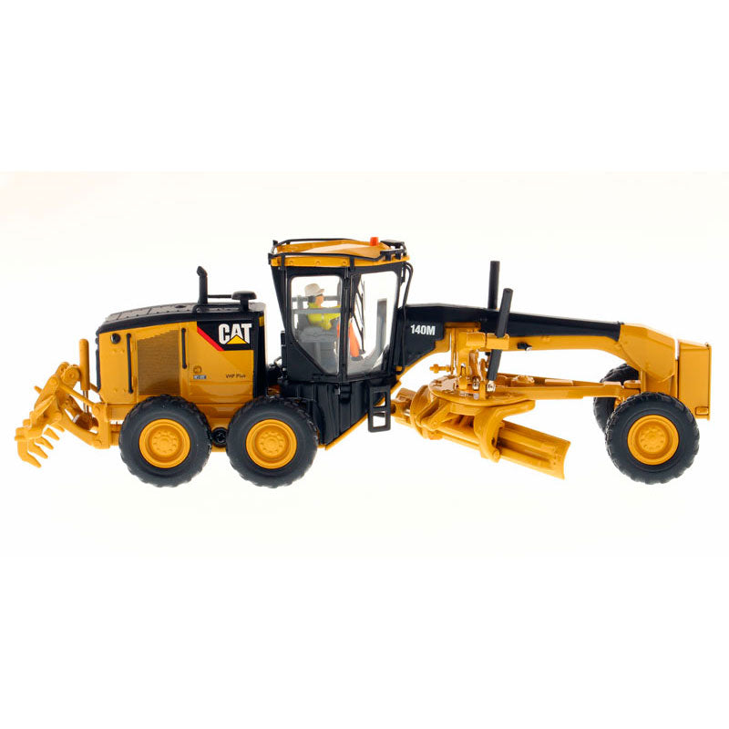 Miniature Cat 140M Motor Grader at 1:50 Scale Diecast Masters 85236