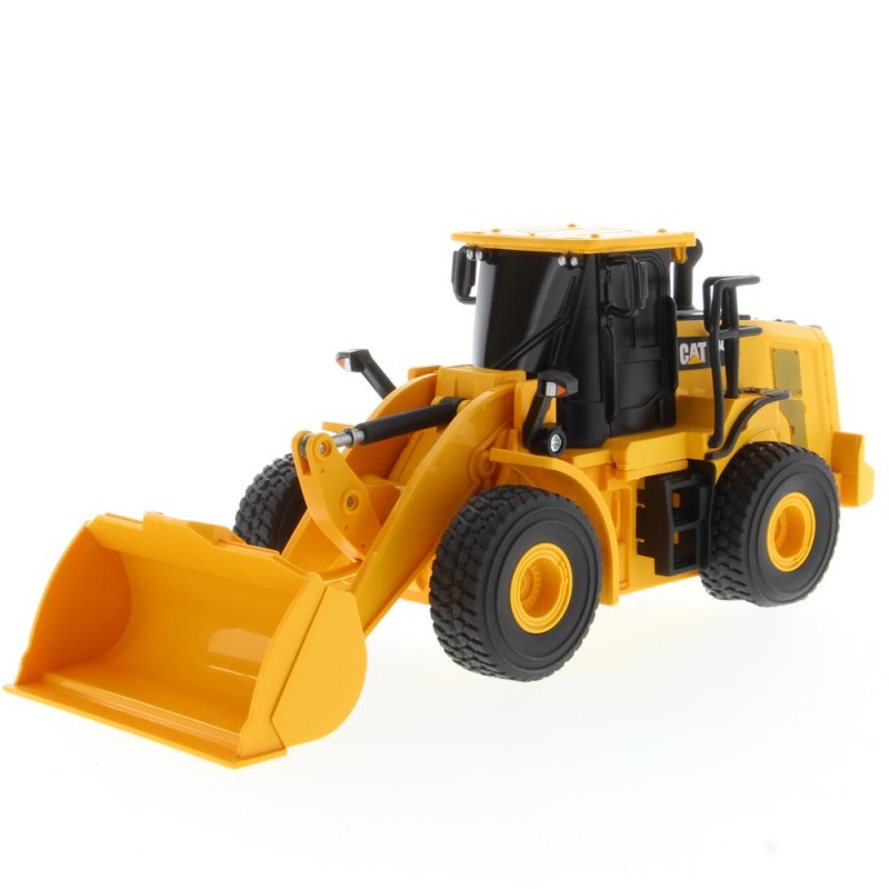 Cargador Frontal Cat 950M a Radio Control Escala 1:35 Diecast Masters 23003