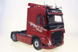 Sólido S2400104 Camión Volvo FH16 Globetrotter XL Escala 1:24